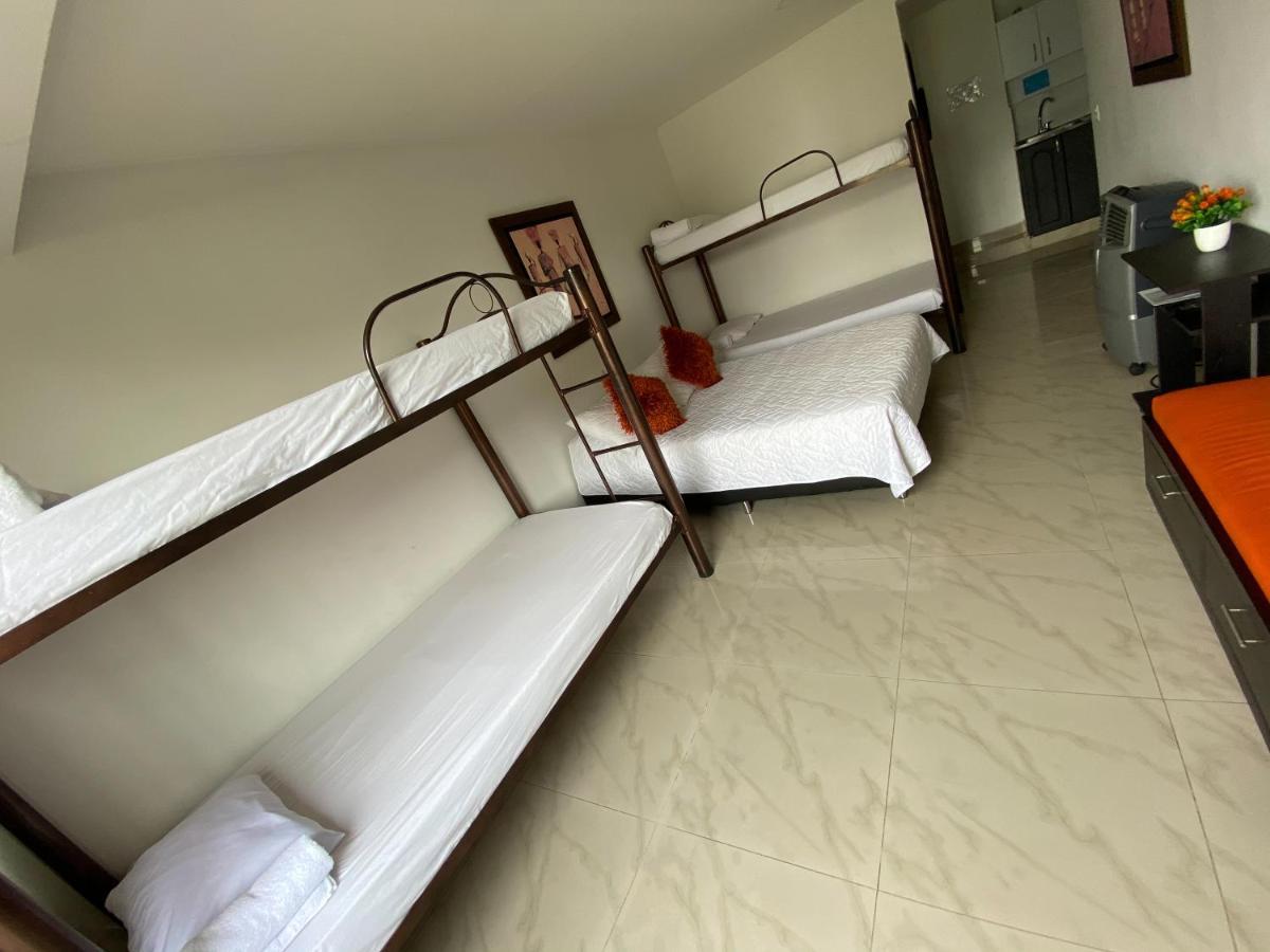 Hotel Lleras Premium #1 Μεντεγίν Εξωτερικό φωτογραφία