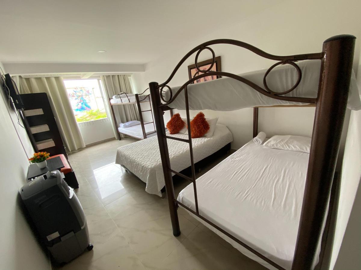 Hotel Lleras Premium #1 Μεντεγίν Εξωτερικό φωτογραφία