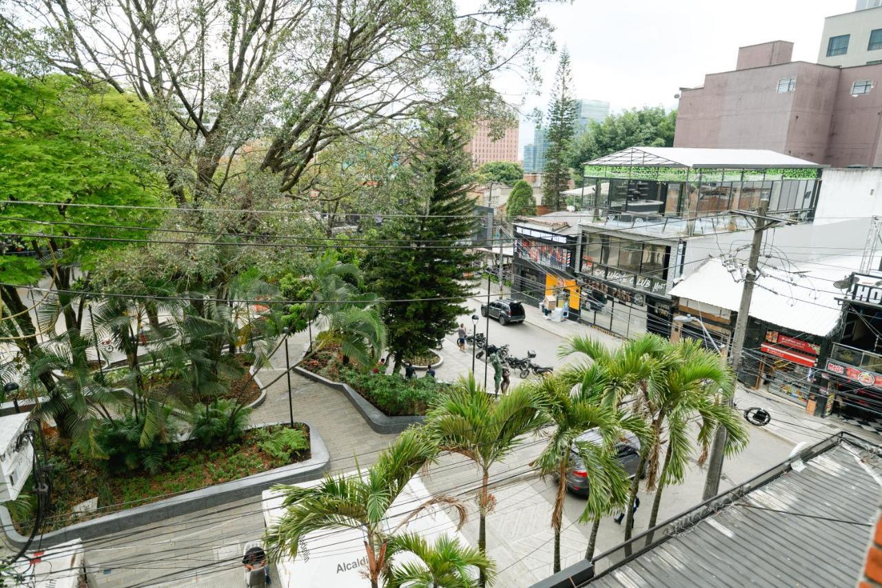 Hotel Lleras Premium #1 Μεντεγίν Εξωτερικό φωτογραφία
