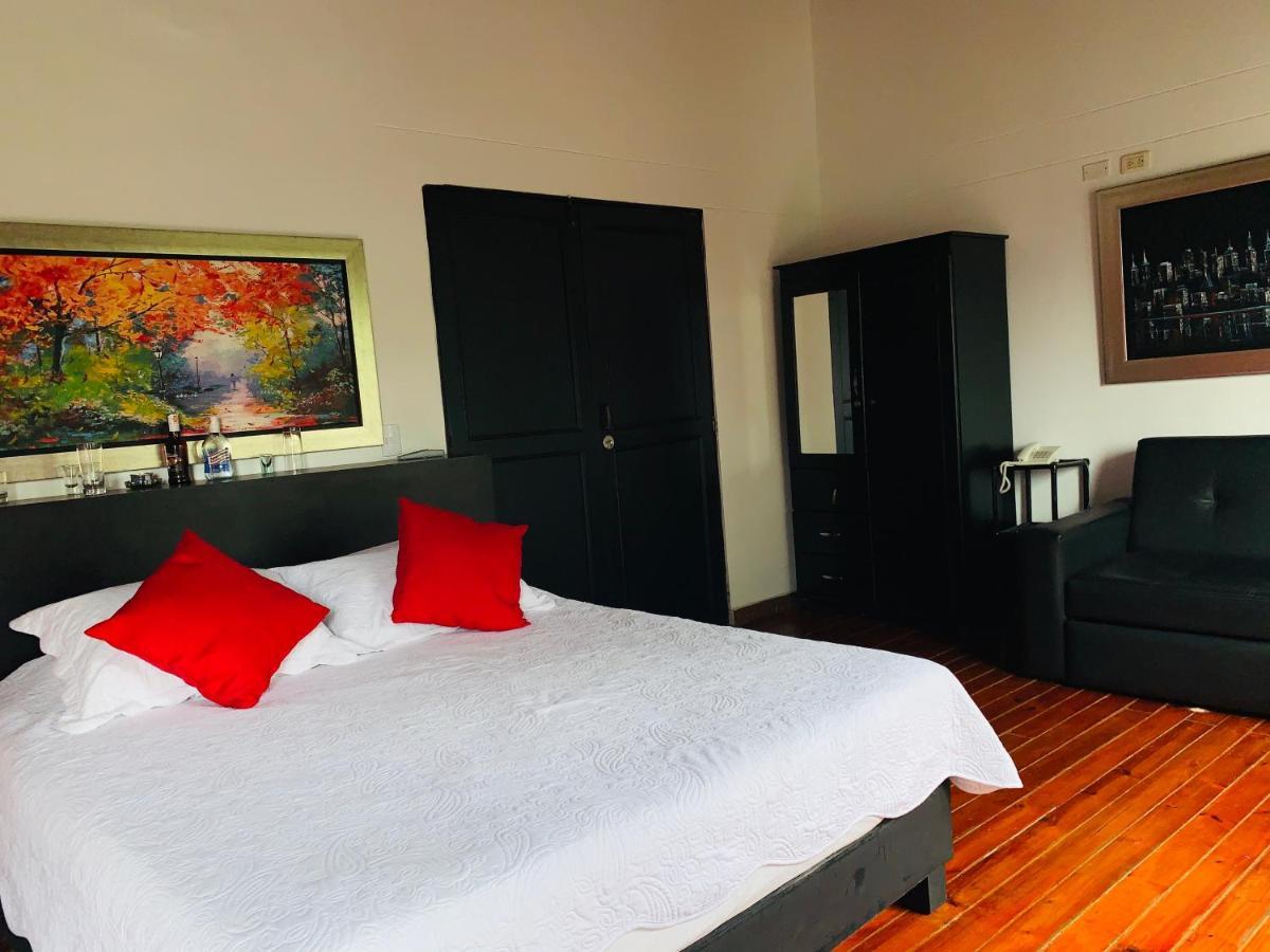 Hotel Lleras Premium #1 Μεντεγίν Εξωτερικό φωτογραφία
